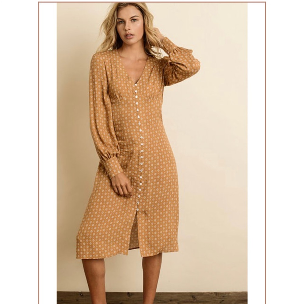 Mustard V neck dress - Picture 2 of 7